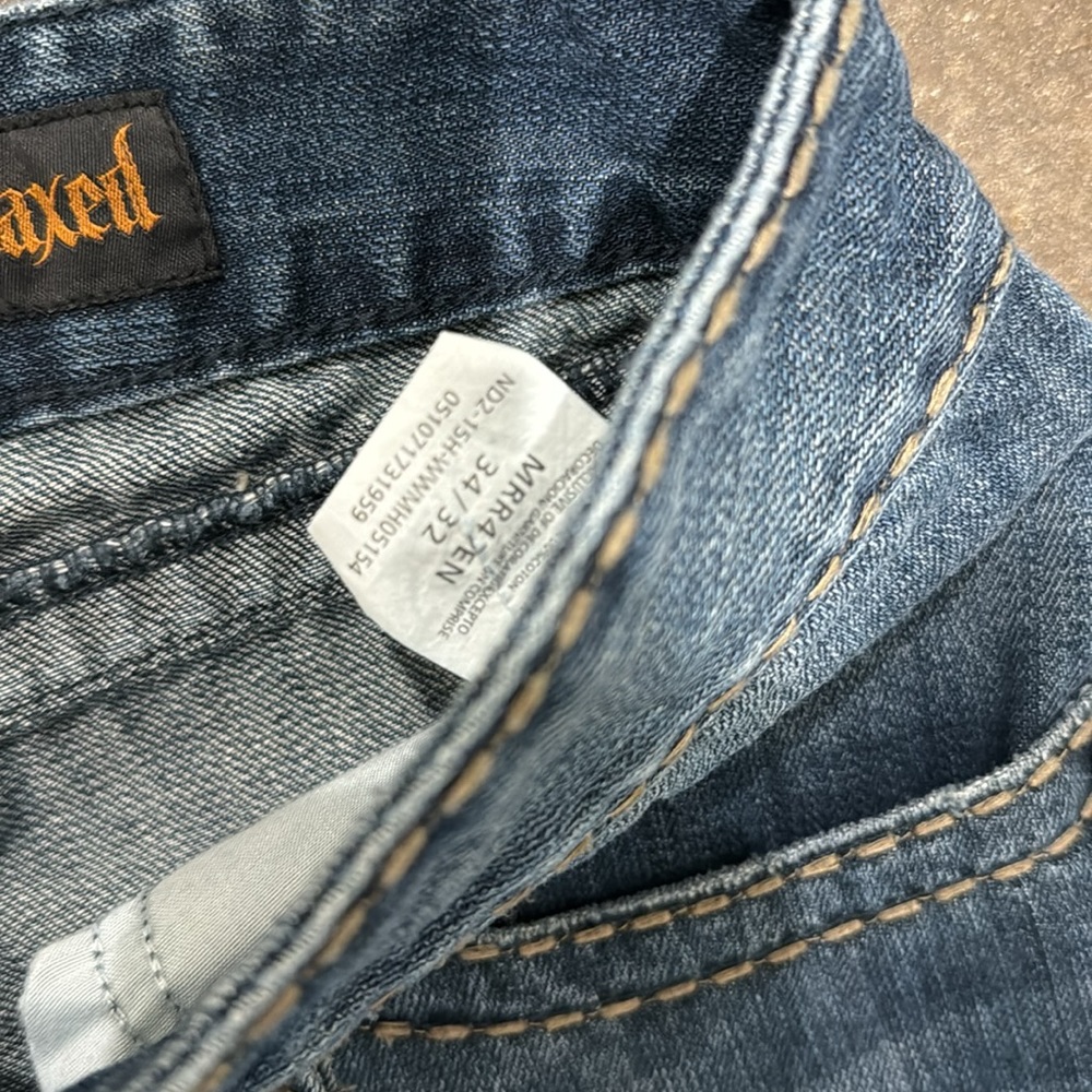 Jeans - Picture 3 of 4